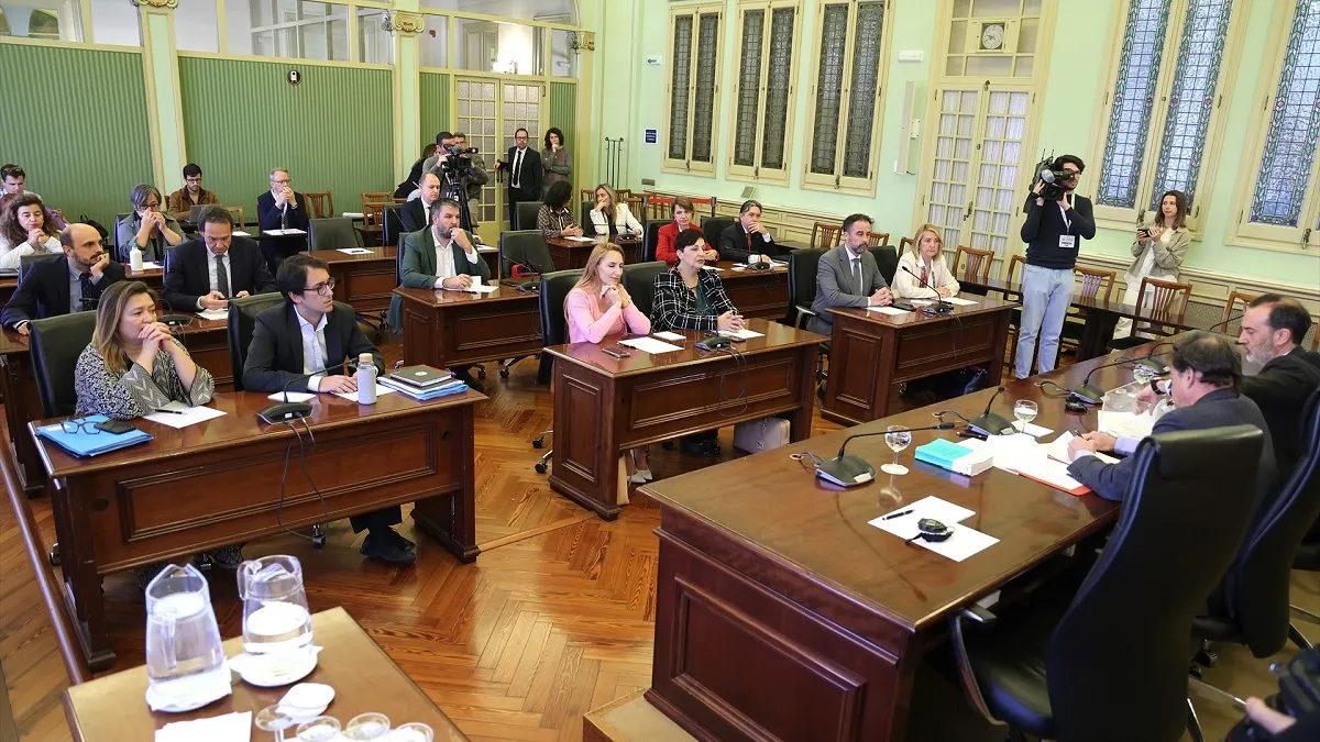 El Parlament activa la comissió d’investigació del cas mascaretes vinculat a la trama Koldo