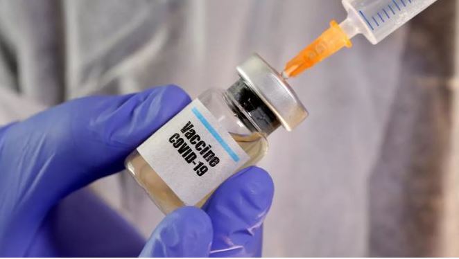 Pfizer i BioNTech afirmen que la seva vacuna contra la Covid té una eficàcia del 90%25