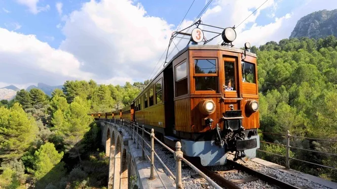 El tren de Sóller atura el servei durant dos mesos per obres de reforma