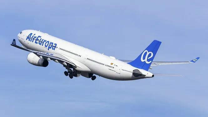 Els pilots d’Air Europa convoquen vaga per a principis de maig