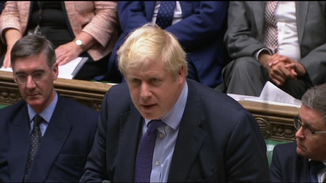 Johnson contempla un avançament electoral al Regne Unit per desbloquejar el Brexit