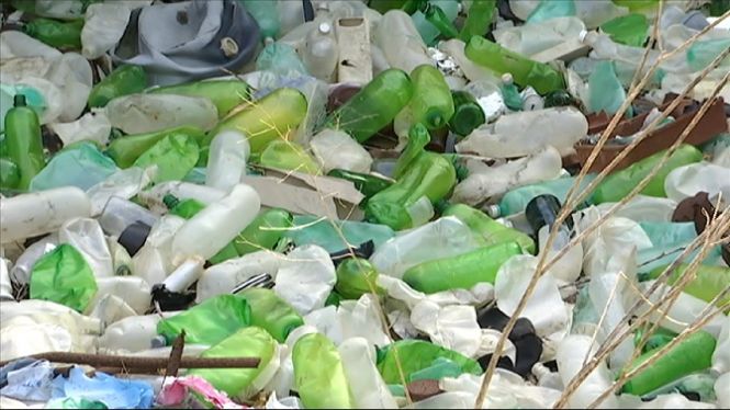 La Comissió Europea investigarà la mala gestió de residus d’Espanya