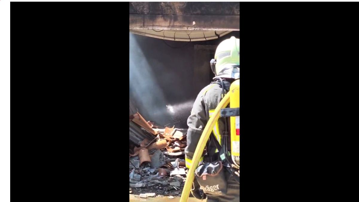 Una persona resulta ferida lleu a un incendi en una casa de fora vila a Llucmajor