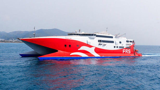 La naviliera FRS acaba amb el monopoli de Balearia entre Menorca i Mallorca i estrena el seu ferry avui