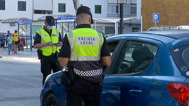 La+Policia+de+Vila+aixeca+81+actes+per+incompliment+de+les+restriccions
