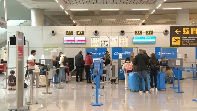 Els aeroports illencs enceten la Setmana Santa turística amb una previsió de 850 vols per avui