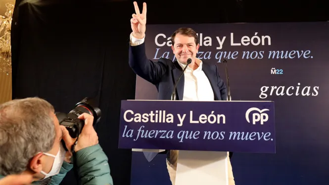 El PP depèn de VOX per formar govern a Castella i Lleó