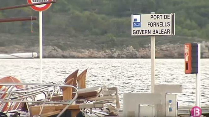 Medi Ambient prohibeix la navegació a part de la badia de Fornells per preservar la posidònia