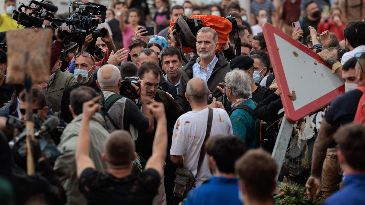 Felip VI, després dels aldarulls: “S’ha d’entendre el malestar i la frustració”