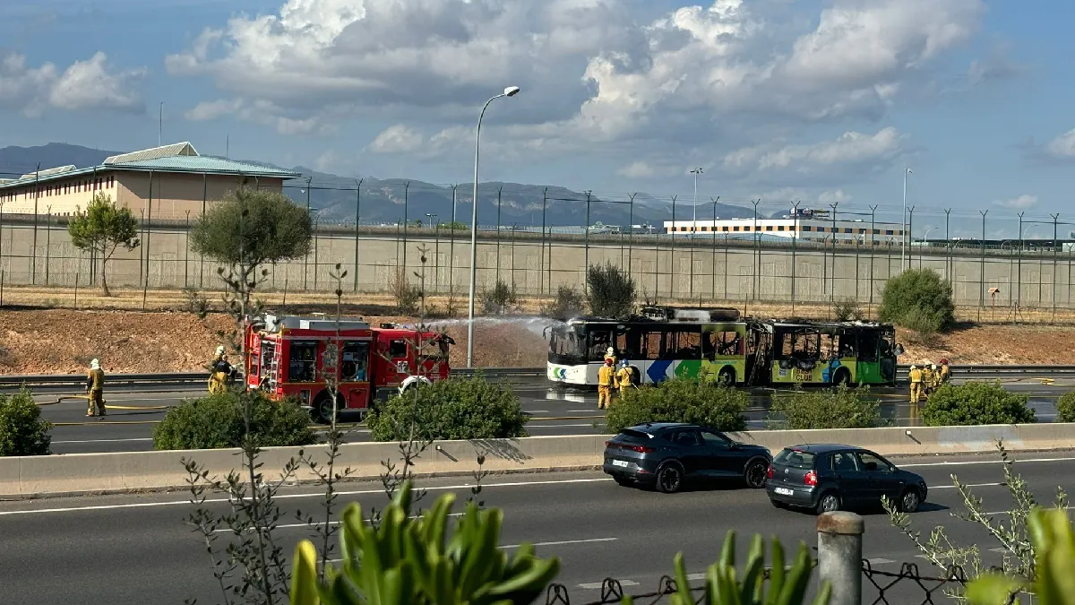 Incendi a un bus de l’EMT de Palma