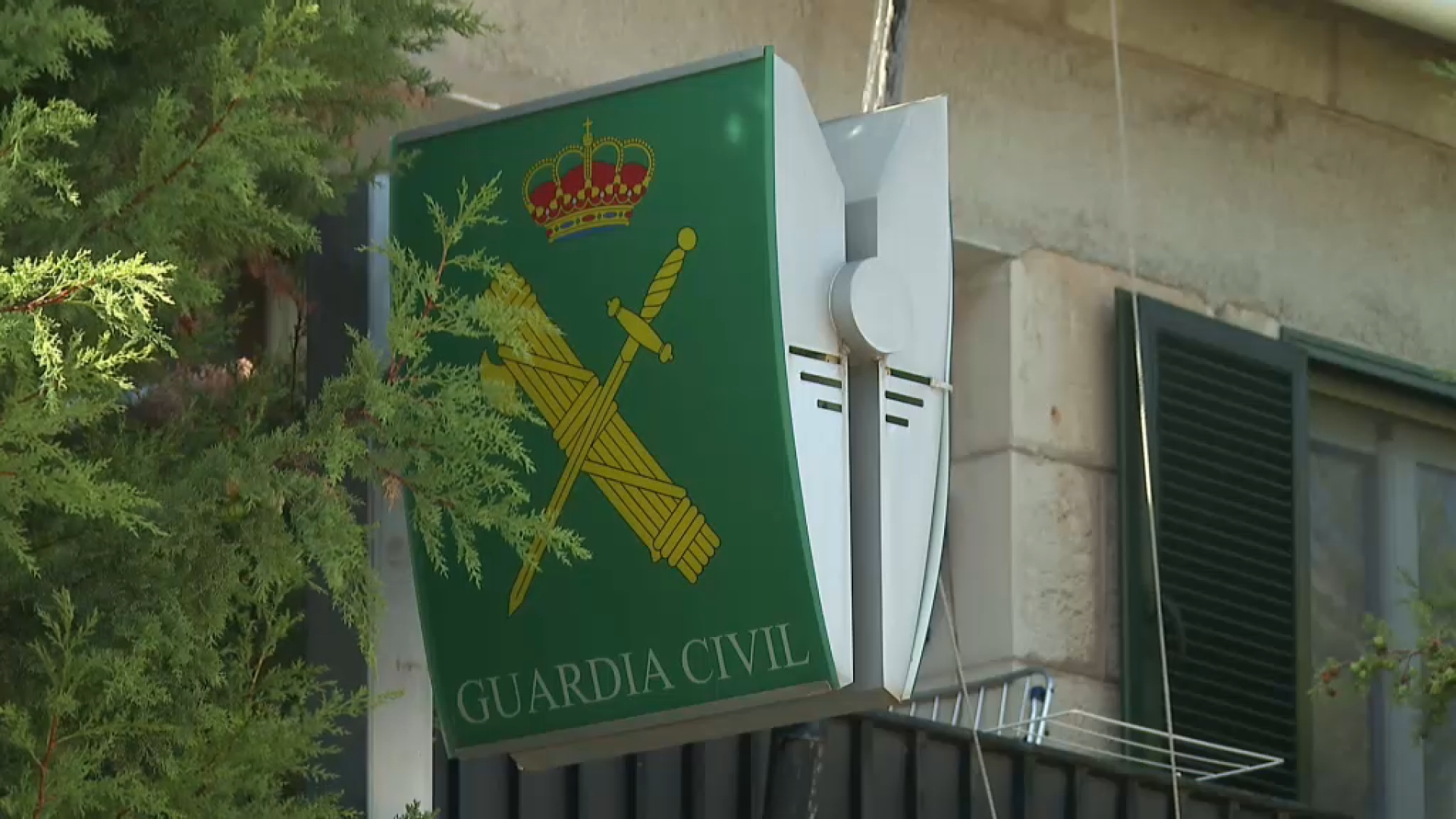 Investigats tres menors per un robatori amb agressió a dos joves a Binissalem