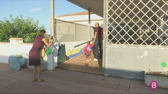 Dos positius i 40 persones en quarentena al col·legi Pere Casasnovas de Ciutadella
