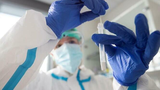 Sanitat comptabilitza 235 nous contagis de Covid-19 a Balears