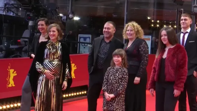 ‘Alcarràs’ de Carla Simó guanya l’Os d’Or de la Berlinale