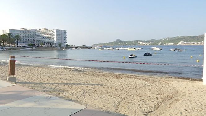 L’Observatori de Sostenibilitat d’Eivissa alerta del descens de la qualitat de les aigües de bany