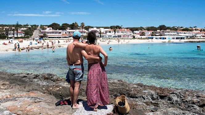 Ja es poden demanar els bonus turístics de 100 euros per viatjar entre Illes