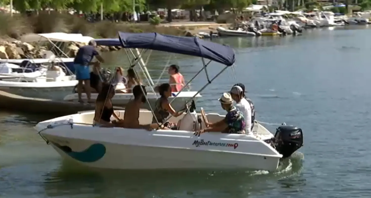 Menorca reclama que sigui obligatori tenir una titulació per llogar petites embarcacions recreatives