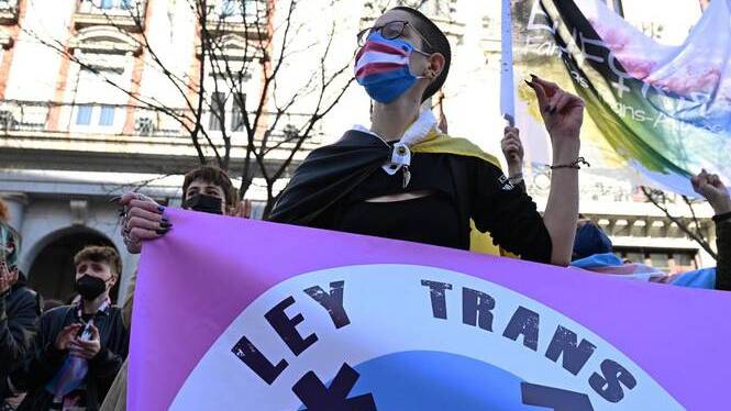 Agrupacions feministes es manifesten aquest dissabte contra la llei trans