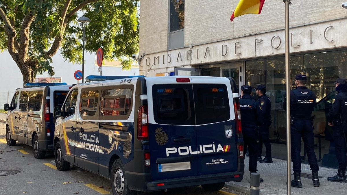 La Policia Nacional investiga un robatori amb força a fora vila de Manacor