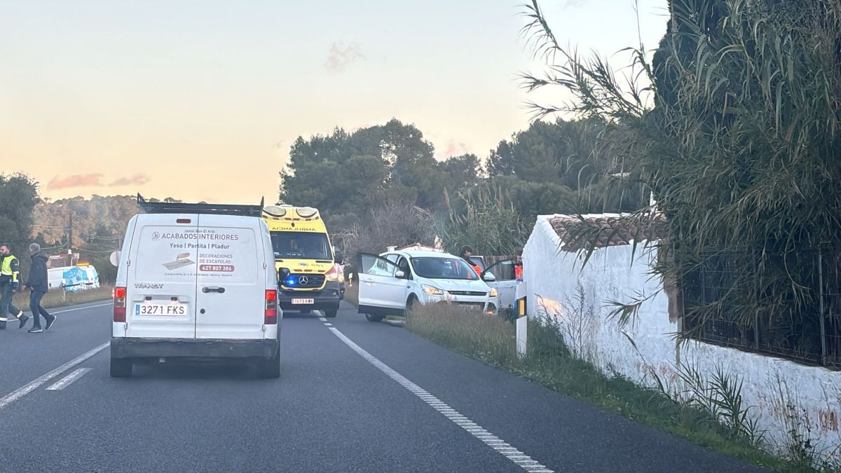 Un ferit en un accident a la carretera general de Menorca