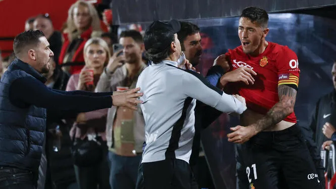 Derrota al darrer moment del Mallorca davant la Reial Societat en un partit carregat de polèmica