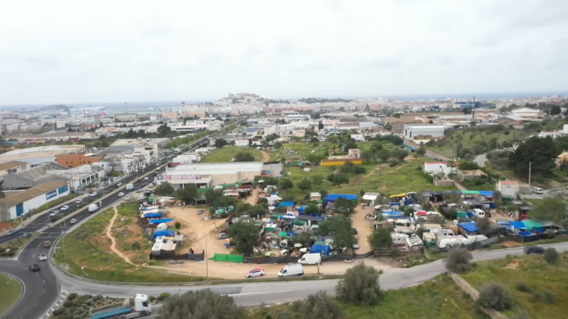 Dimarts que ve es preveu el desallotjament definitiu de Can Rova 2