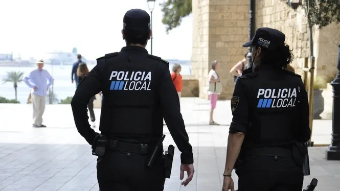 Dues dones detingudes per utilitzar menors per cometre furts en comerços de Palma