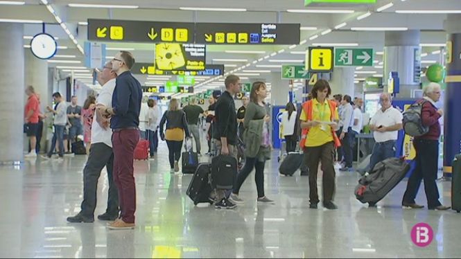 Els aeroports de Balears superaran els 918 mil passatgers aquest cap de setmana