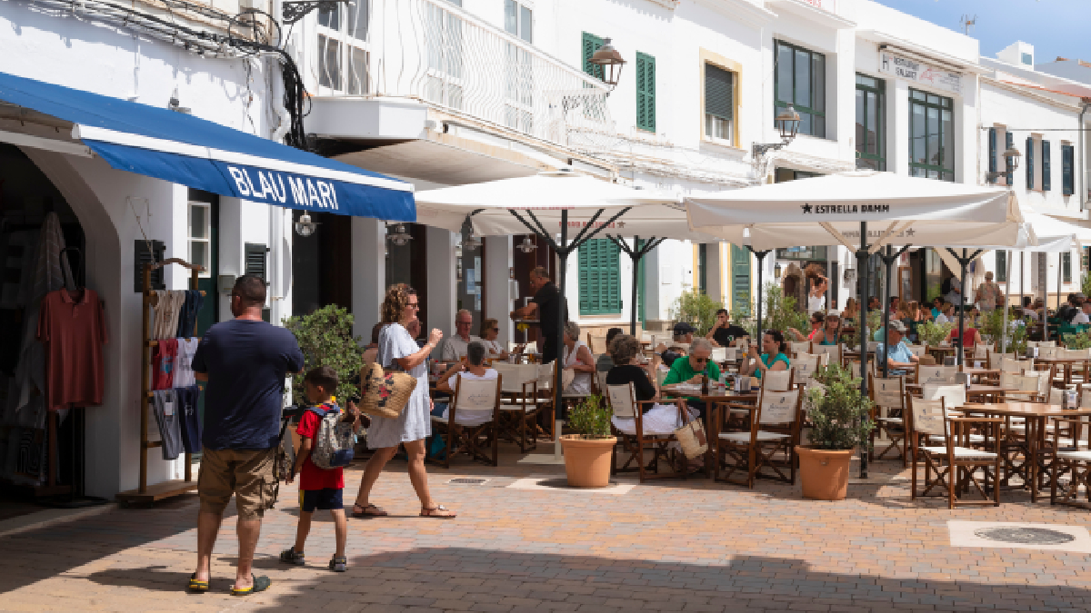 L’arribada de turistes a Menorca creix un 34% el primer trimestre de l’any