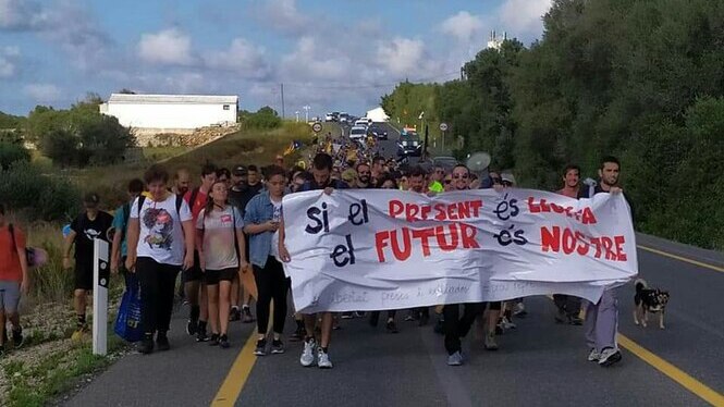 La ‘Marxa per la Llibertat’ a Menorca convoca a 200 persones