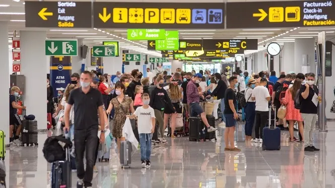 Els aeroports illencs tanquen el primer trimestre superant els 4 milions de passatgers, un 5% més que el 2019