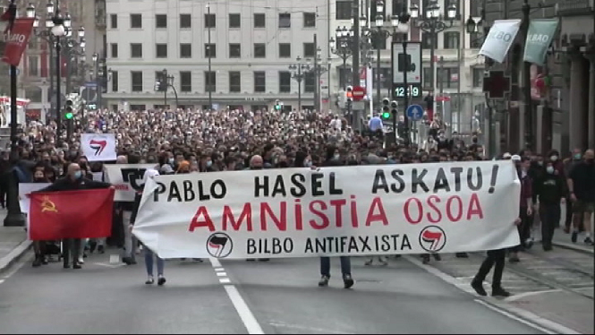 2.000 concentrats a Bilbao per demanar la llibertat de Hasél