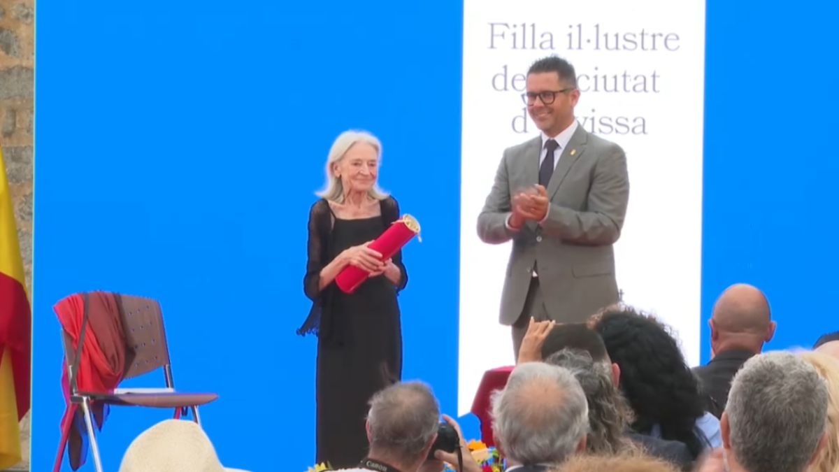 Estella Matutes Juan es converteix en la primera dona que rep l’honor de Filla Il·lustre d’Eivissa