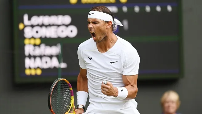 Rafel Nadal, a vuitens de Wimbledon amb una victòria contundent