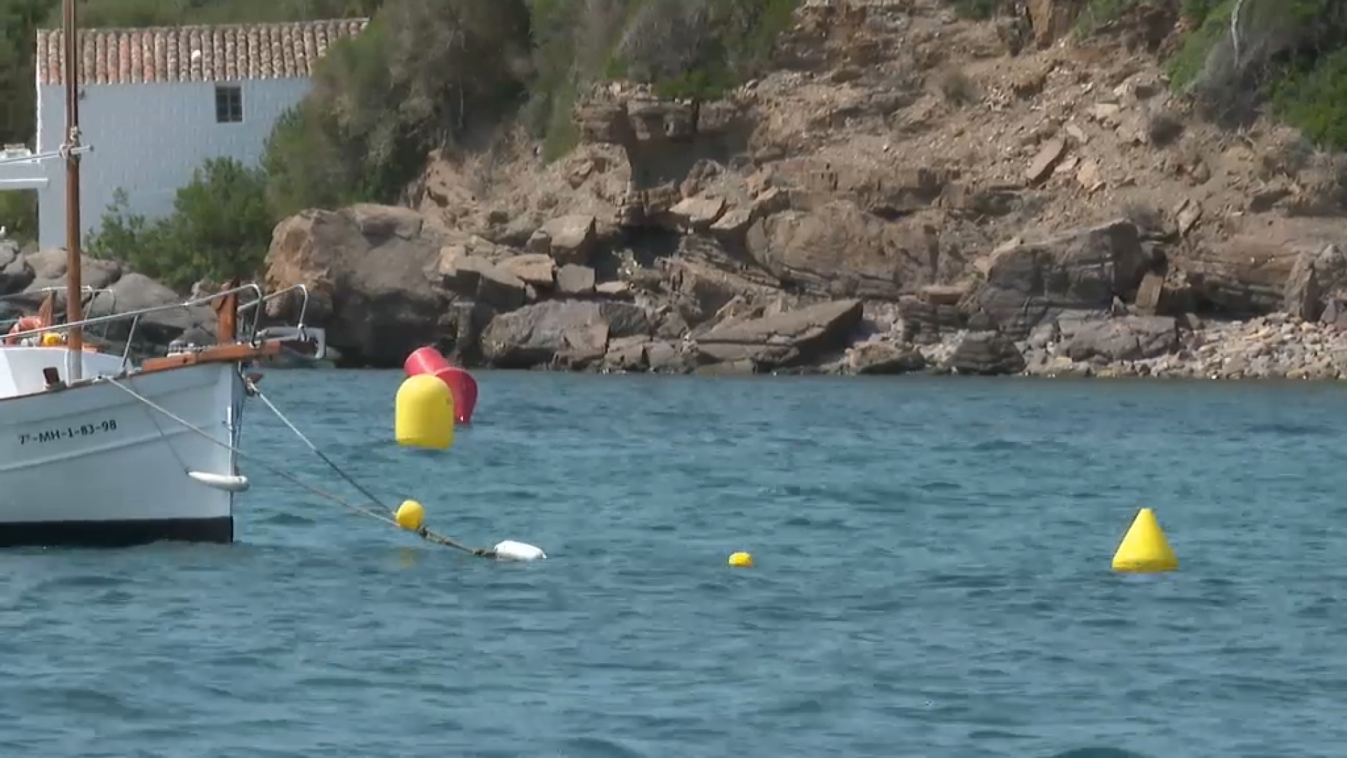 Tanquen alguns camps de boies entre Mallorca i Menorca a causa del mal temps marítim