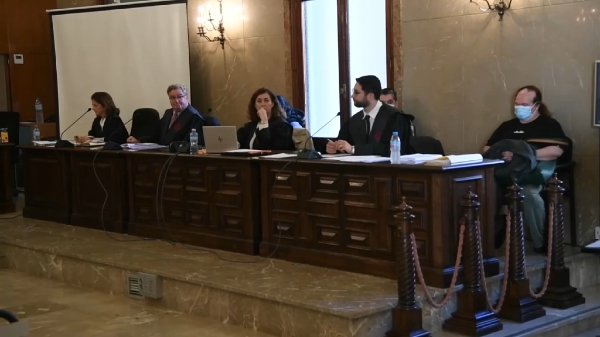 Se suspèn el judici i es dissol el jurat popular pel cas de l’assassinat d’una nounada a Porto Cristo