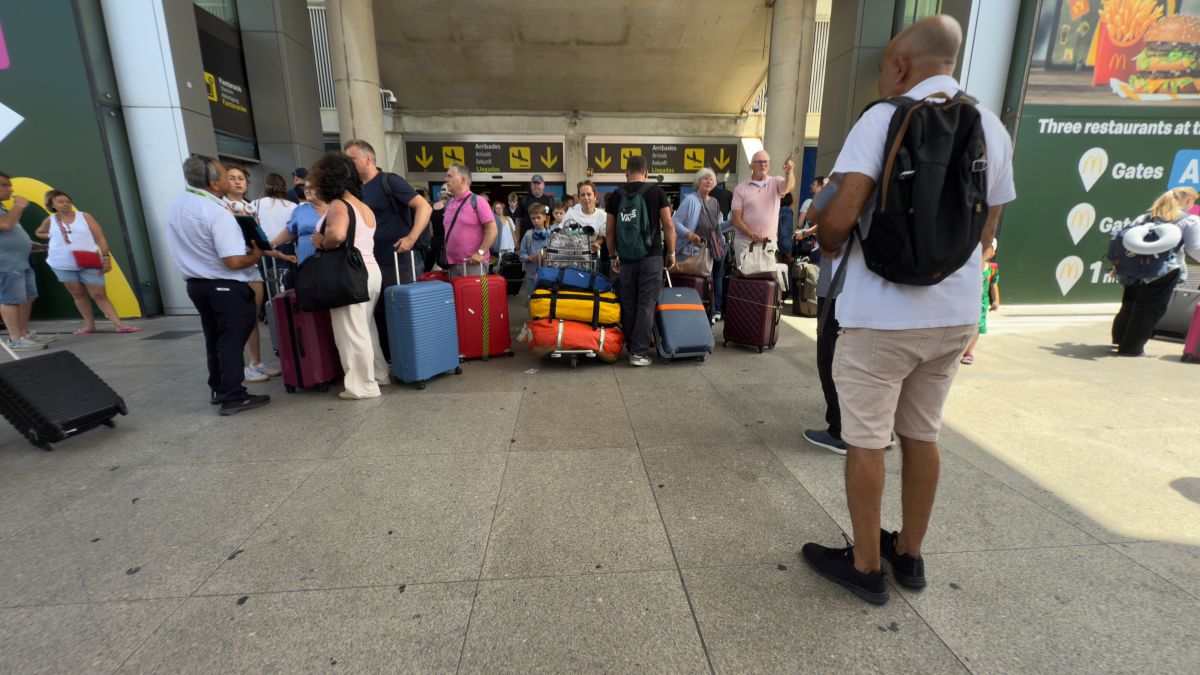 Detinguts dos treballadors de l’aeroport de Palma per presumptament robar més de 10.000 euros