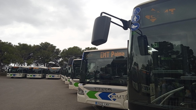 Cort completa la primera renovació de busos de l’EMT sense la meitat dels passatgers