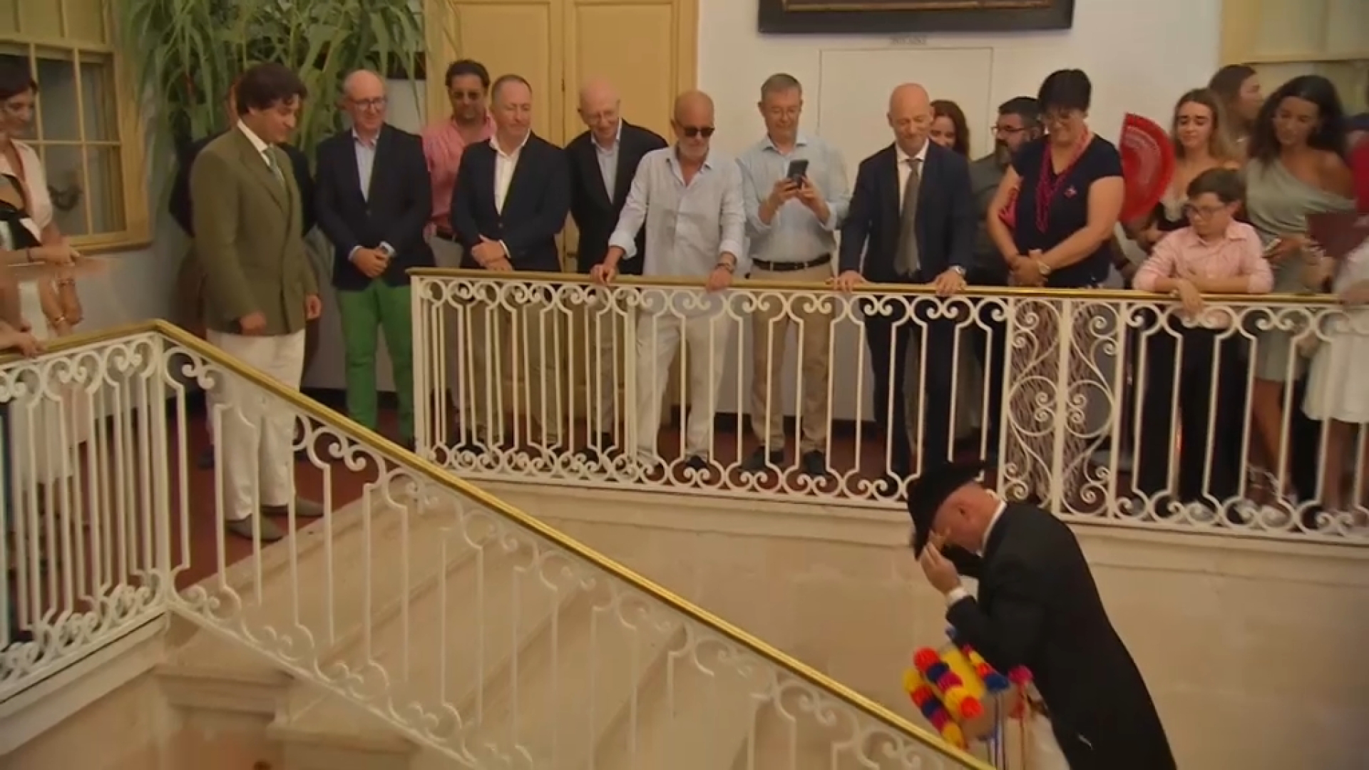 El primer toc encén la festa de Sant Joan a Ciutadella