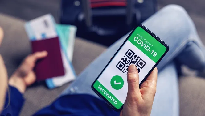 Com afegir el passaport Covid a la cartera virtual del mòbil per a ensenyar-lo fàcilment