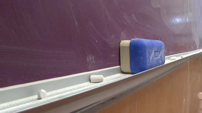 Detinguts tres menors per assetjament escolar a companys de classe