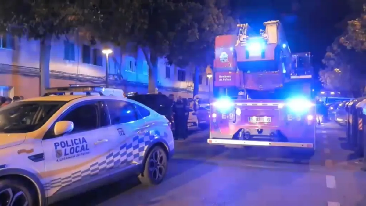 Tres persones ferides en un incendi a un edifici a Palma