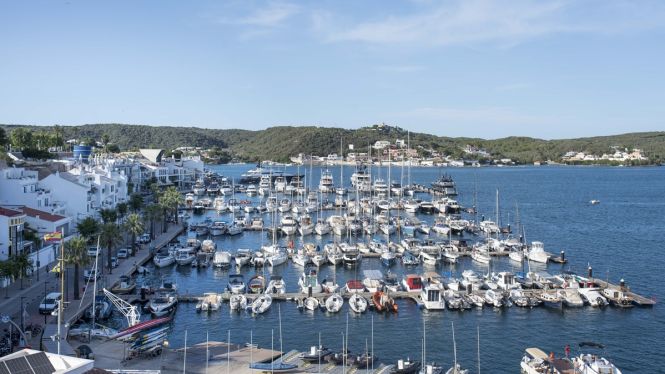 La nova concessió de l’Autoritat Portuària al port de Maó tindrà en compte el valor esportiu i social