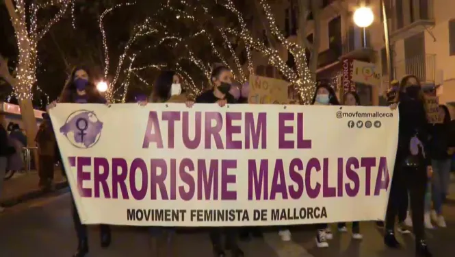 500+persones+clamen+contra+les+viol%C3%A8ncies+masclistes+a+Palma