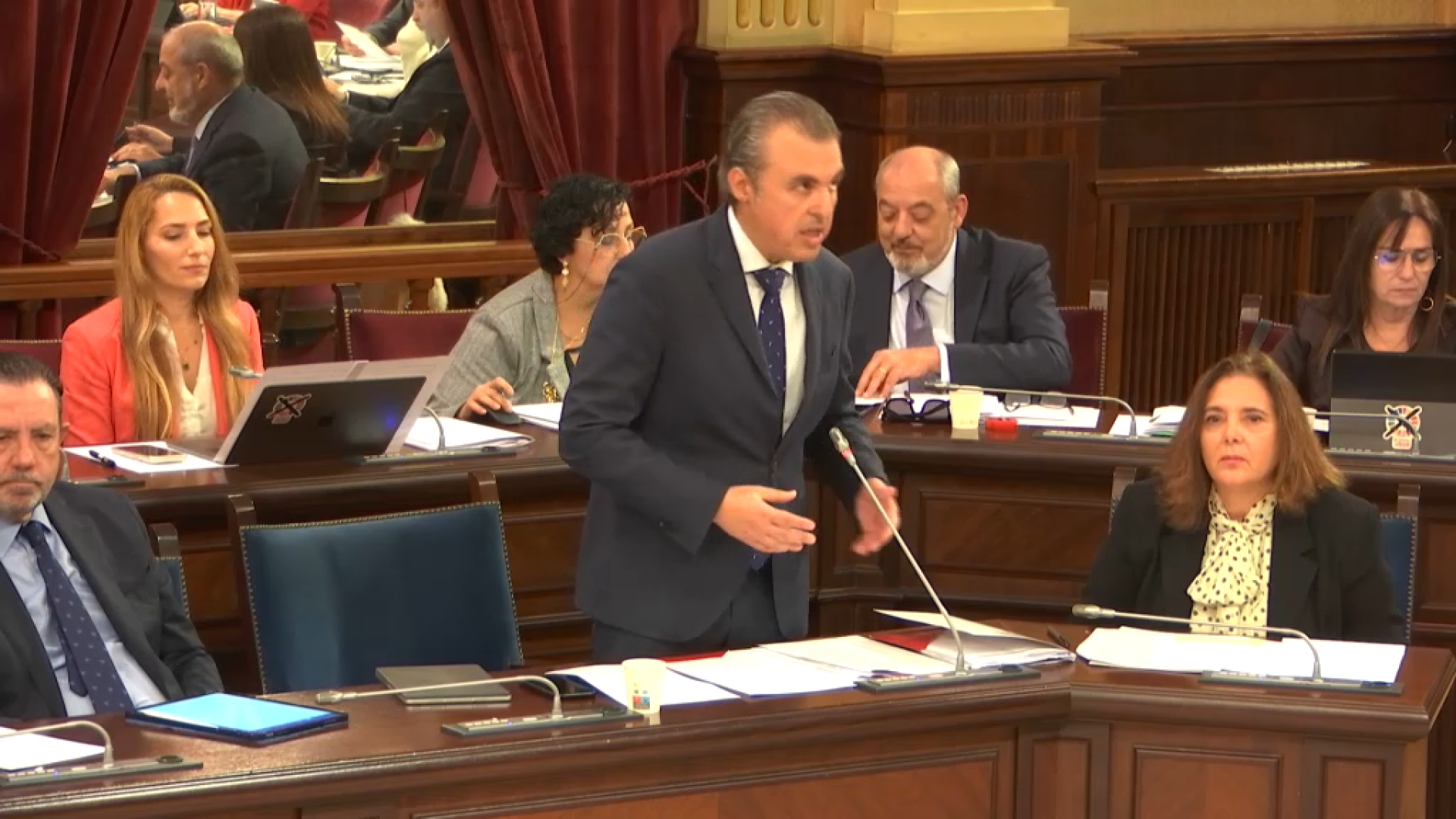 Antoni Vera defensa l’avançament de les oposicions docents al maig i assegura que s’ha fet “des del diàleg”