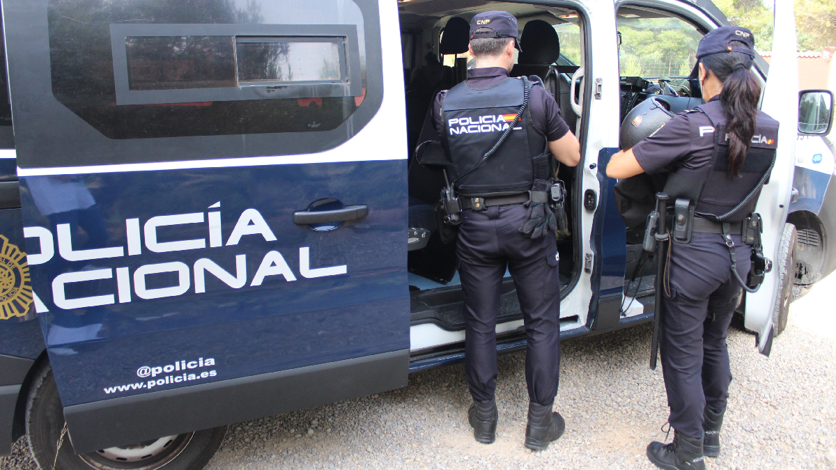 Detingut a Eivissa un fugitiu finlandès acusat d’estafes per suplantació d’identitat