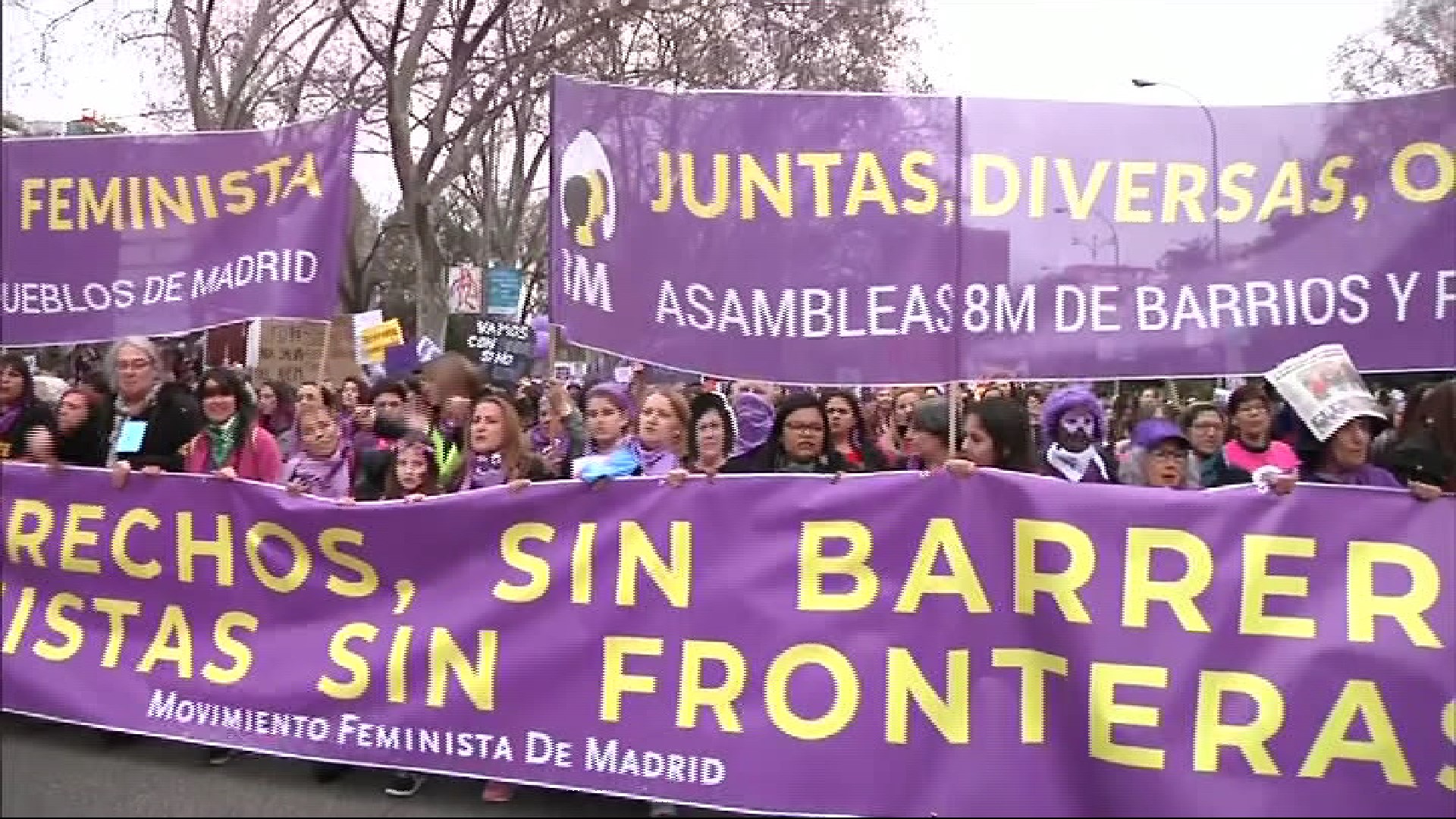 Milers+de+persones+conquereixen+els+carrers+d%E2%80%99Espanya+proclamant+la+lluita+per+la+causa+feminista