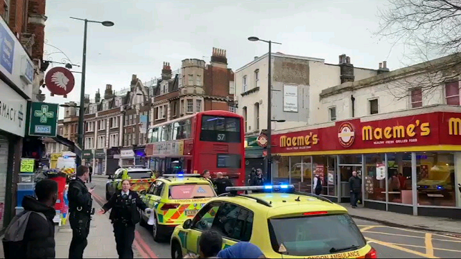 Tres+persones+ferides+en+un+atac+terrorista+a+Londres