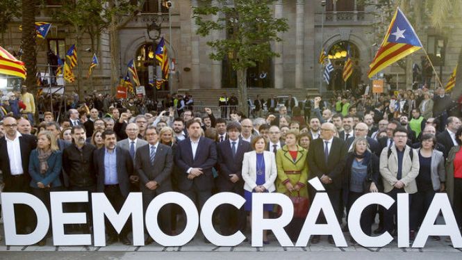 Carme+Forcadell+nega+desobedi%C3%A8ncia+al+Tribunal+Constitucional+en+la+consulta+del+9N