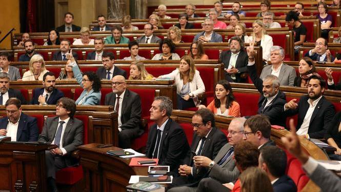 El Parlament de Catalunya impulsa l’1-O